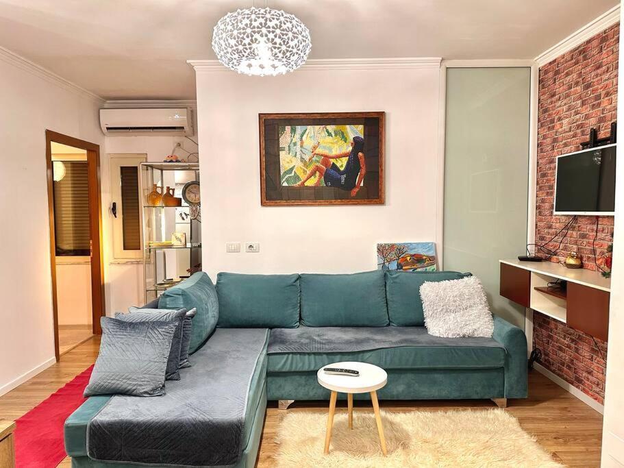 Appartamento Family Living Tirana Esterno foto
