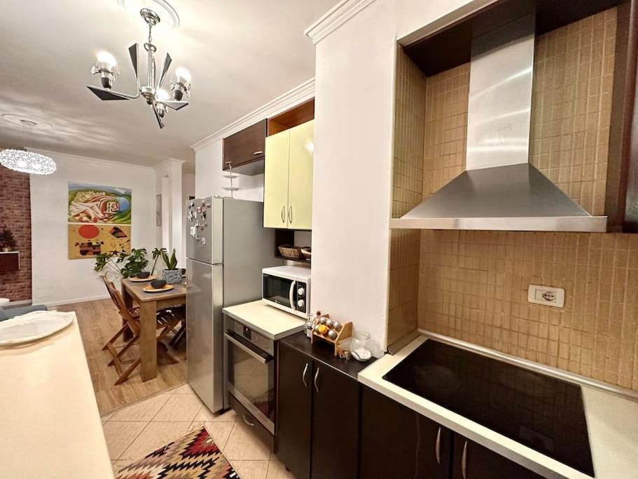 Appartamento Family Living Tirana Esterno foto